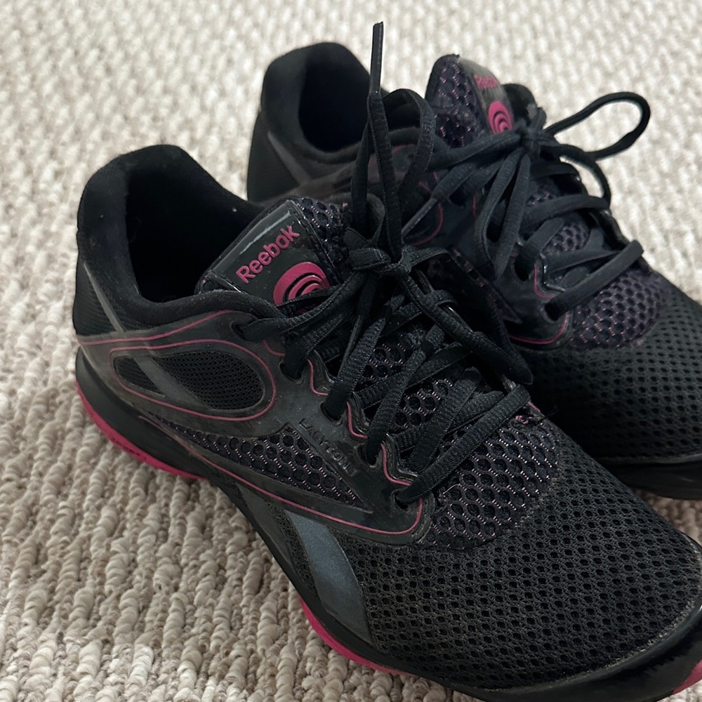 Reebok Women's Black and Pink Athletic Sneakers